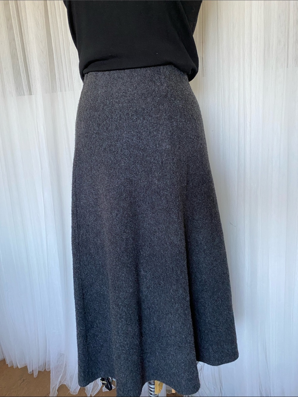 Uniqlo Dark Charcoal A-Line Wool blend Midi Skirt Size L